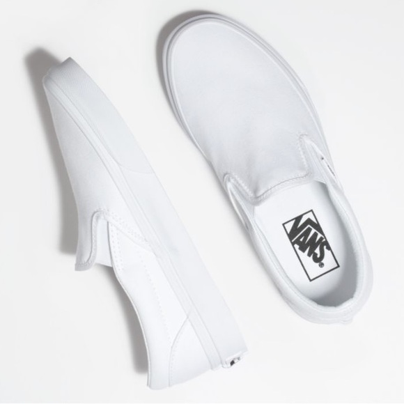 NO OFFERS NIB women’s white Vans slip on sneakers! - Picture 5 of 9